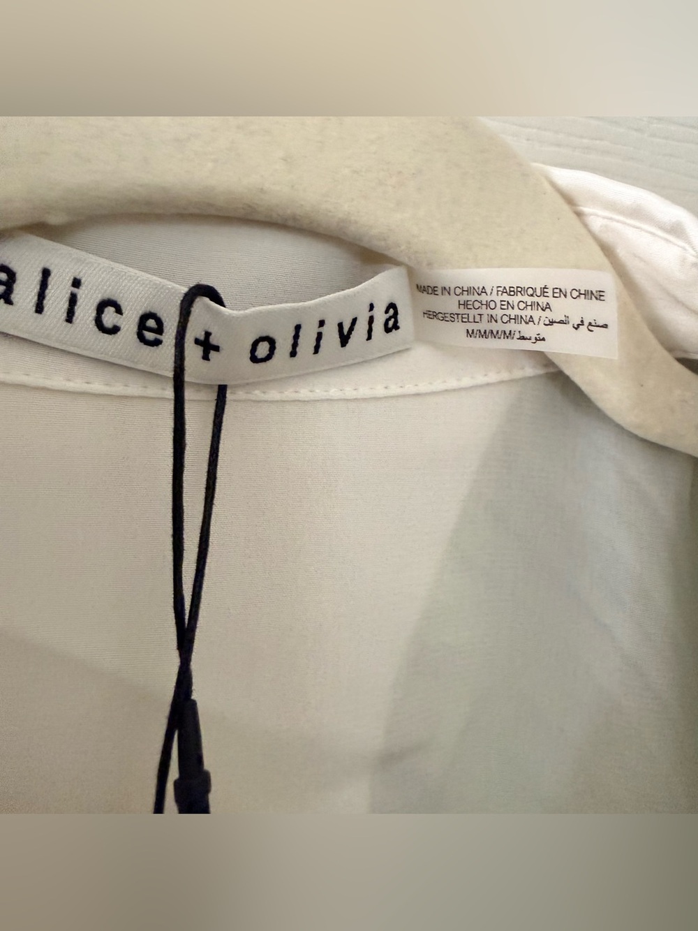 Alice + Olivia Willa Silk Blouse Jungle Palm - Picture 8 of 8